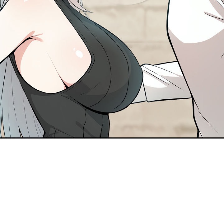 被召唤到异世界,然后成为半龙骑士长第13话