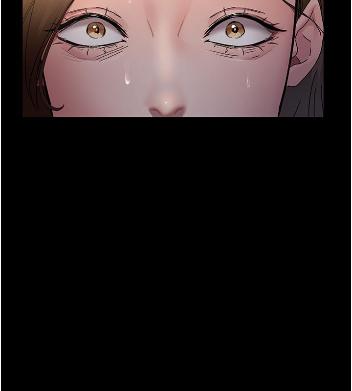 夜间诊疗室第84話-在老公面前被侵犯